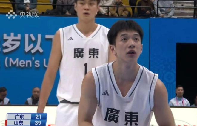 19分大逆轉奪金，廣東U22男籃28分大勝山東，楊溢17+11王浩然34+7