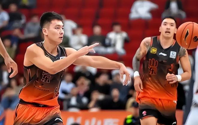 朱榮振再就業，山東男籃青島體測，長沙俱樂部杯，聯賽移師臨沂！