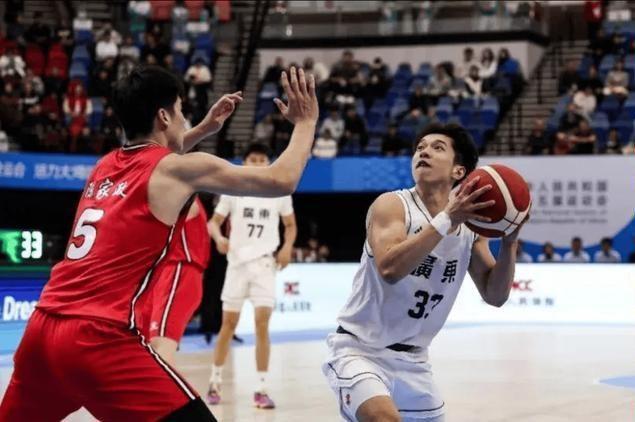 全運會打通任督二脈!杯賽首秀獨攬10+4+6+2,小徐傑終於開竅瞭