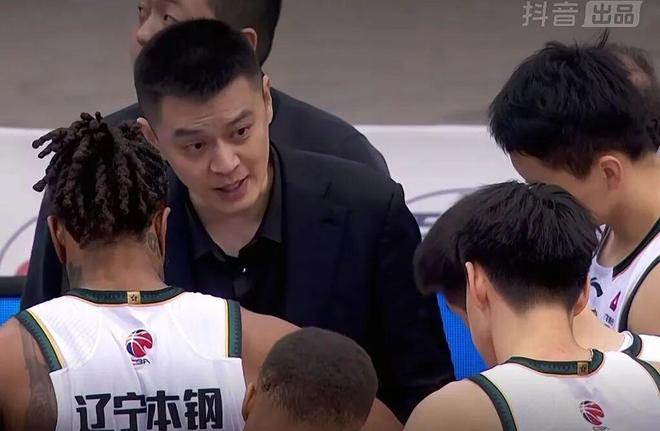 遼寧男籃豪取新賽季開門紅，付豪12分張陳治鋒11+9，楊鳴戰術完勝